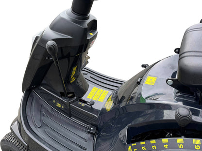 Black Edition Pro 155/72 H Rasentraktor