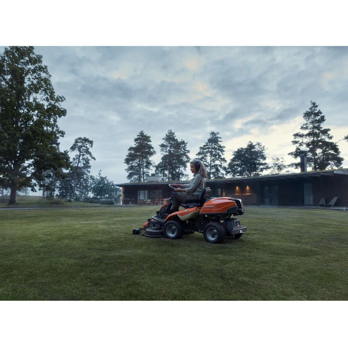 HUSQVARNA R 216T AWD Frontmäher inkl. Mähwerk Combi 94